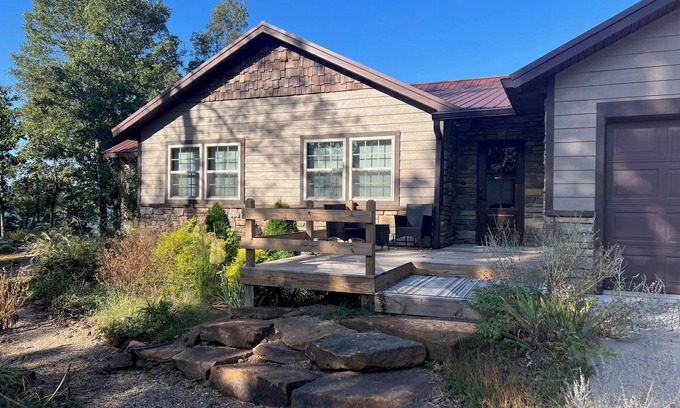 Jasper House | Fawn Ridge - Million dollar Ozark views!