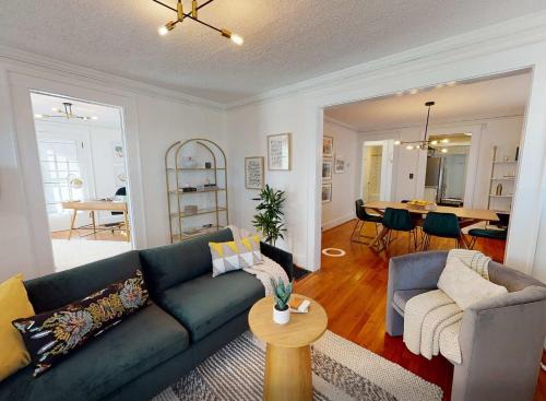 East Side House | Feel the Berne
