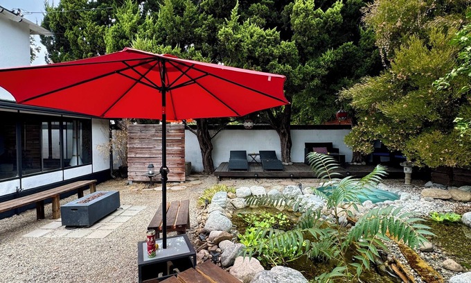 North Arroyo House | Feeling Zen vibe with huge backyard near rose bowl Pasadena