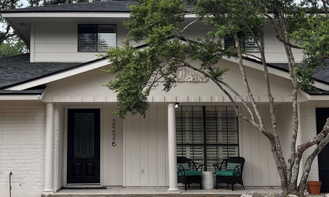 North San Antonio - SAT House | Feels like home.nCozy home in a quiet family-friendly neighborhood.