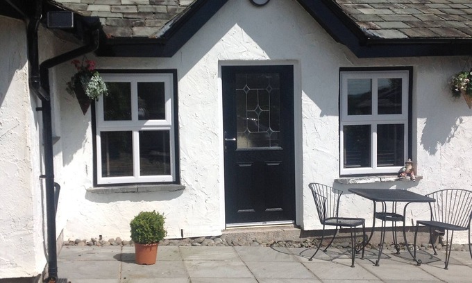 Grasmere House | Fellside luxury suite Ambleside With shared Riverside Garden