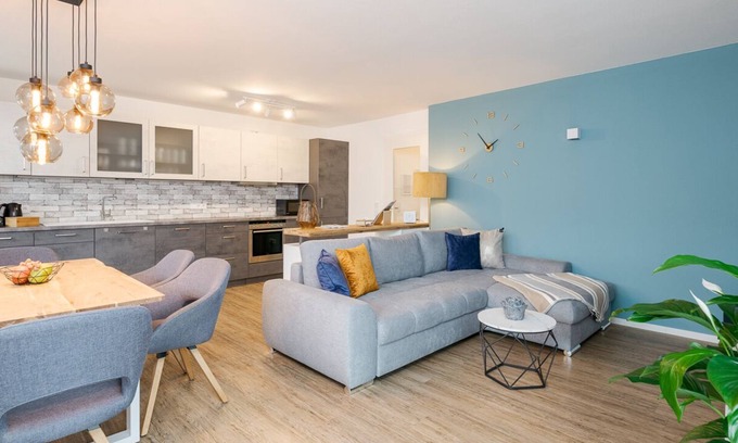 Bernau am Chiemsee Apartment | Fenjoy No°2, Terrasse/garten mit Grill, Neuwertig Eingerichtet