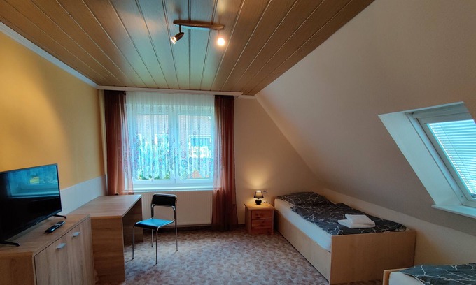 Huntel Apartment | Ferien und Monteurwohnung Waldblick