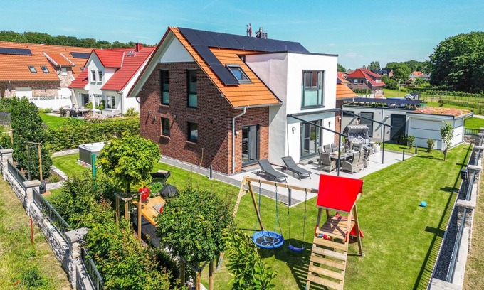 Biendorf House | Ferienhaus Backstein Huus Nummer 15