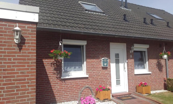 Berumbur House | Ferienhaus "Buchfink"