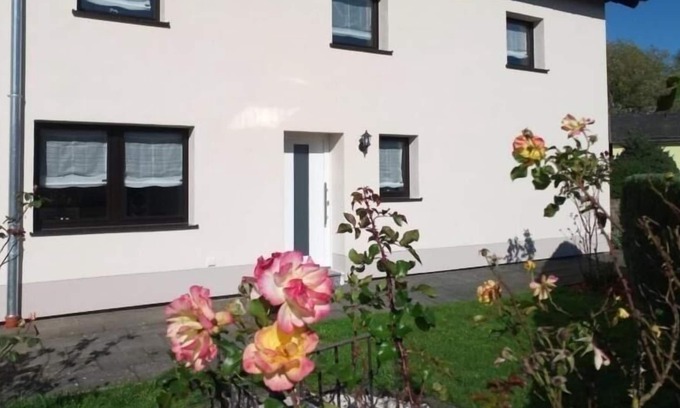 Steinfeld House | Ferienhaus für 8 Gäste mit 182m² in Hellenthal