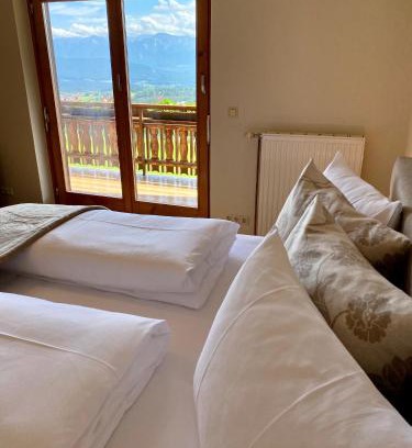 Velden am Worther See House | Ferienhaus Karawankenblick