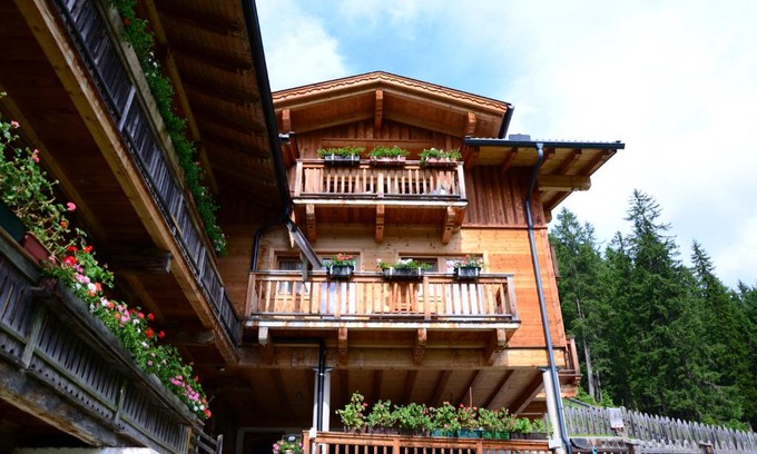 Innervillgraten Apartment | Ferienhaus Schöneggerhof