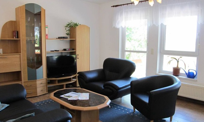 Reinhardtsdorf-Schoena Apartment | Ferienwohnung "rübezahlstiege", 2 Schlafräume - Ferienhaus Kaiserkrone