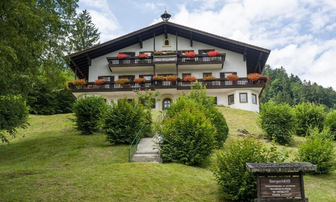 Oberaudorf Apartment | Ferienwohnanlage Bergschlößl Wohnung Nr 9