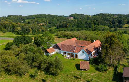 Kukmirn Apartment | Ferienwohnung In Limbach