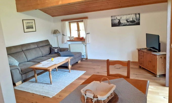 Aschau im Chiemgau Apartment | Ferienwohnung° I 60 qm, extra Schlafzimmer und West-Balkon°