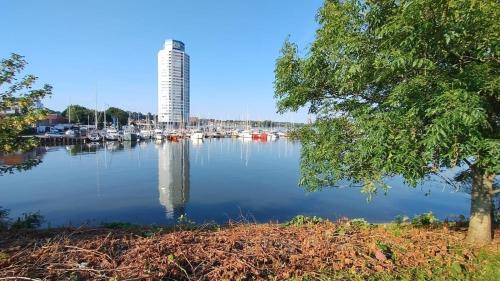 Schleswig Apartment | Ferienwohnung über der Schlei im Wikingturm