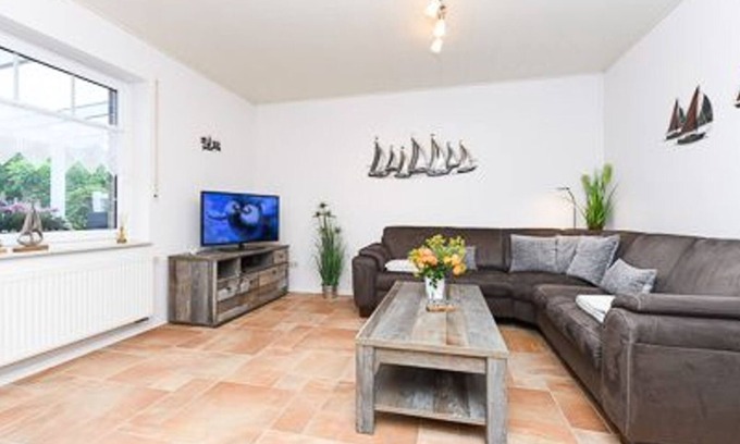 Esens Apartment | Ferienwohnung 1 - Ferienwohnungen im Haus Akazie