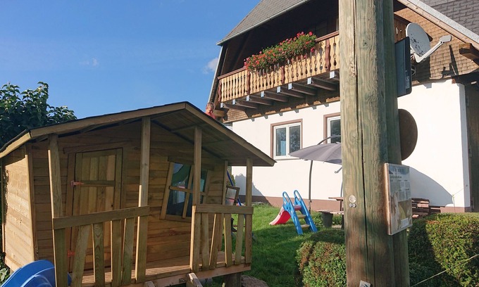 Sankt Maergen Apartment | Ferienwohnung 1- West, 60qm, 2 Schlafzimmer, max. 4 Personen