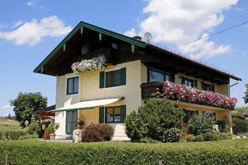 Waging am See Apartment | Ferienwohnung Alpenblick
