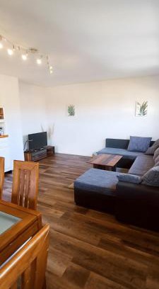 Dattingen Apartment | Ferienwohnung am Bach