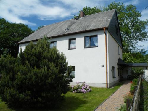 Oberschona House | Ferienwohnung am Rittergut