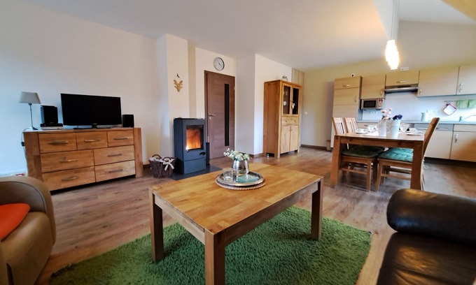 Gellinghausen Apartment | Ferienwohnung Bellenhahn, 70 qm, 2 Schlafzimmer, Balkon, Max. 5 Personen