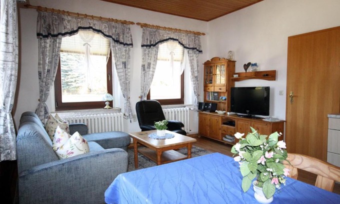 Sehmatal-Neudorf Apartment | Ferienwohnung-Bergkristall