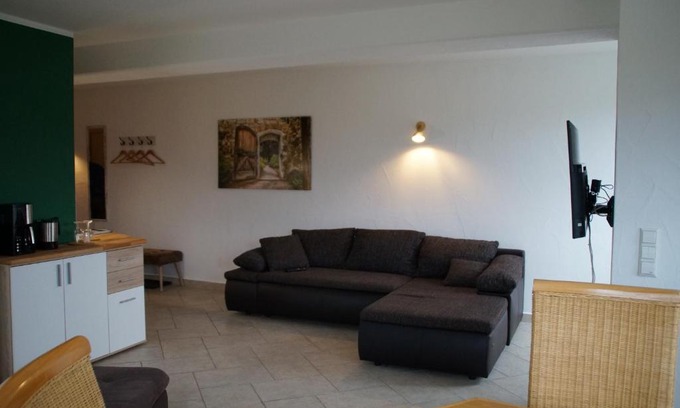 Heitersheim Hotel | Ferienwohnung Castellberg