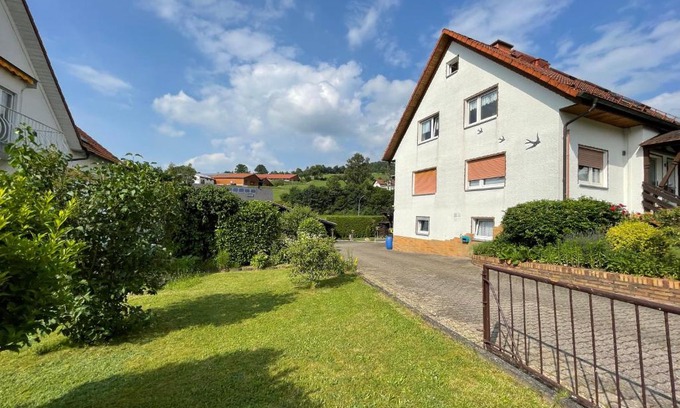 Mernes Apartment | Ferienwohnung Katzenberg