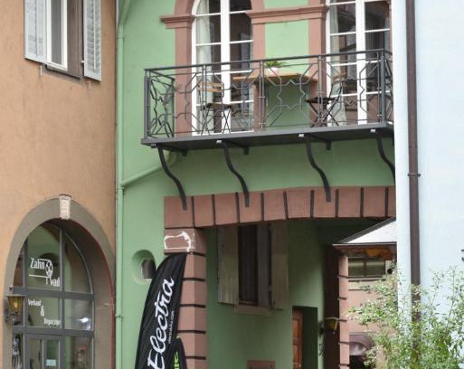 Staufen im Breisgau Apartment | Ferienwohnung im historischen Stadttor
