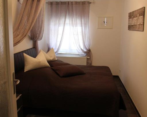 Pirna Apartment | Ferienwohnung "Ernst Schmole"