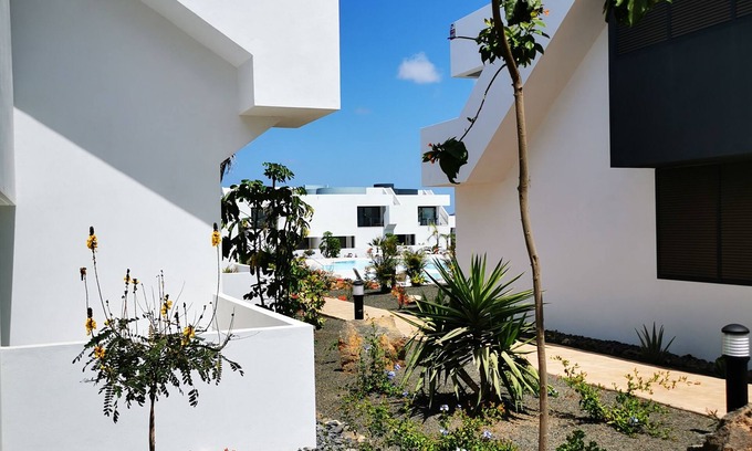 Villaverde Apartment | Ferienwohnung für 2 Personen in Neuer Urbanisation mit Gemeinschaftspool