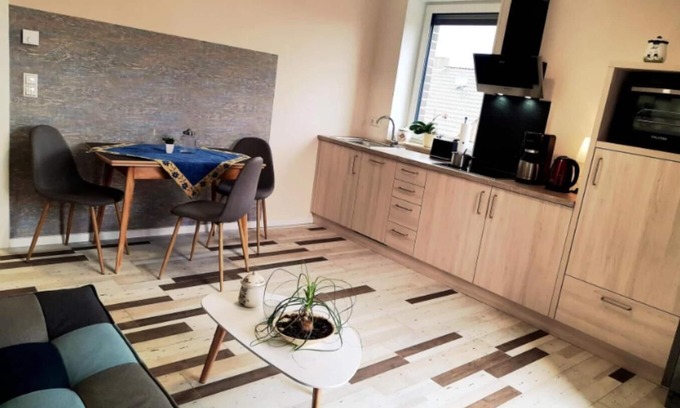 Friesoythe Apartment | Ferienwohnung "flora"