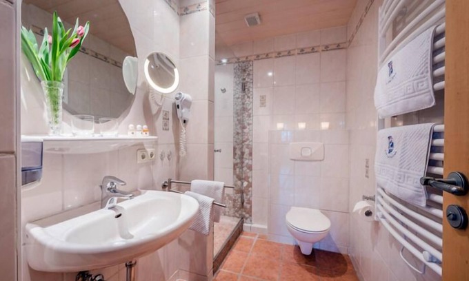 Hoslwang Apartment | Ferienwohnung "Hartsee", 44 qm Obergeschoss, 1 separates Schlafzimmer