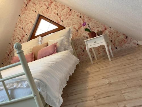 Weidhausen Apartment | Ferienwohnung Ho Men No One