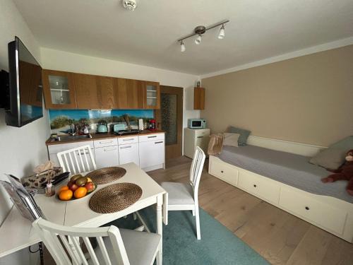 Mehlmeisel Apartment | Ferienwohnung im Fichtelgebirge - nahe der Skipiste mit Balkon & Free Parking