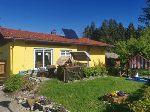 Irsengund Apartment | Ferienwohnung im Landhausstil