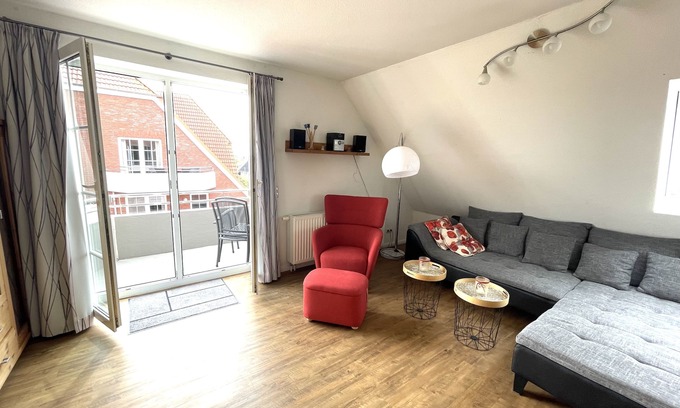 Dassow Apartment | Ferienwohnung im Maisonette Stil mit Ostseeweitblick,pool, Sauna, ,großer Garten