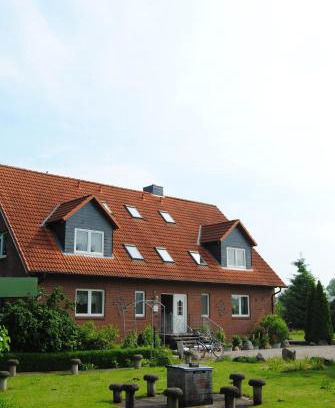 Windeby Apartment | Ferienwohnung In Beliebtem Gästehaus Mit Fahrradverleih In Ländlicher Gegend