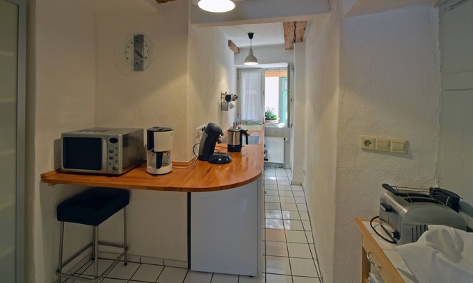 Old Town Apartment | Ferienwohnung Insel 2, 42qm mit 1 Wohn-/Esszimmer, 1 Schlafzimmer für max. 2 Personen