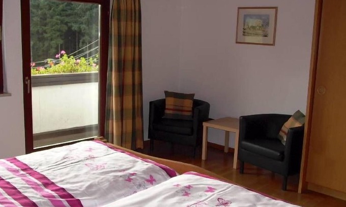 Oberkirch Apartment | Ferienwohnung mit ca. 70qm, 2 Schlafzimmer für maximal 4 Personen