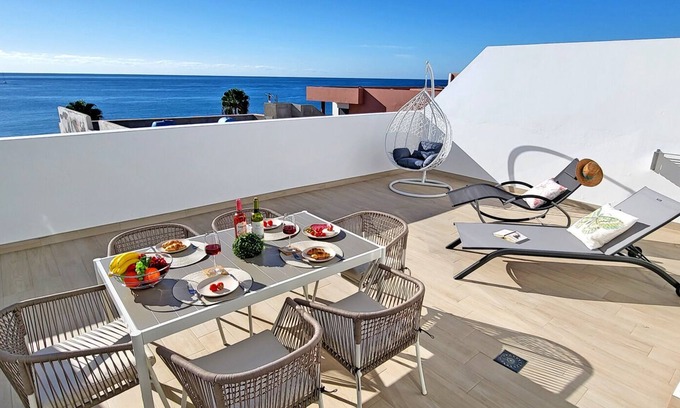 Gran Tarajal Apartment | Ferienwohnung Ocean Sounds B in Gran Tarajal, Innenstadt, Meerblick, Terrasse