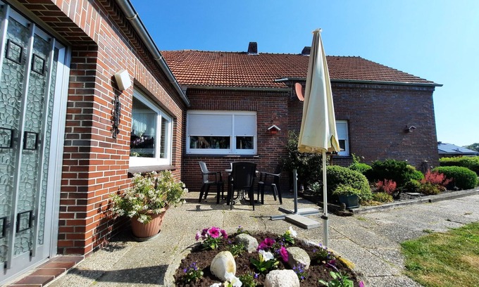 Uplengen Apartment | Ferienwohnung Oma´s Haus 35669 - Ferienhaus Oma´s Haus