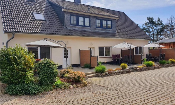 Hirschburg Apartment | Ferienwohnung Ostsee und Strand