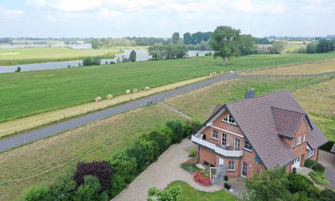 Wesel Apartment | Ferienwohnung Rheinblick Bislich