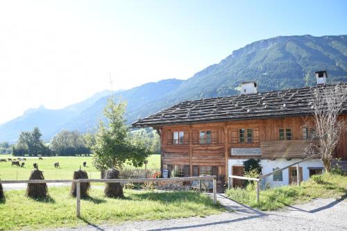 Dorf Apartment | Ferienwohnung Schankwirtschaft Wohlfart
