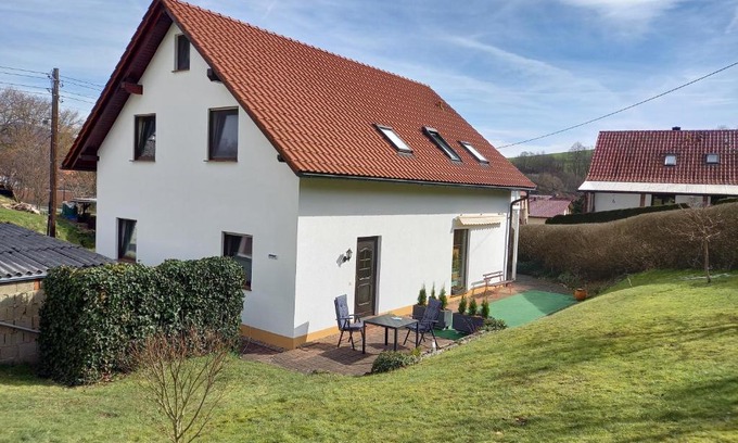 Schmalkalden Apartment | Ferienwohnung Schmalkalden am Radwanderweg