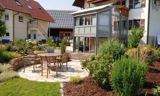 Tettnang Apartment | Ferienwohnung Seeblick, 60 qm, Balkon, 2 Schlafzimmer, max. 5 Personen