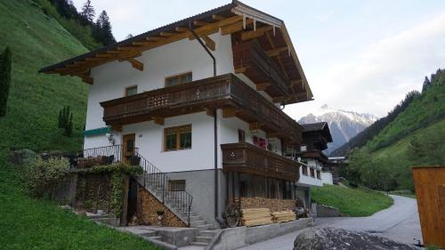 Mayrhofen Apartment | Ferienwohnung SEPP
