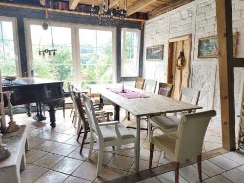 Mittelhof Apartment | Ferienwohnung Sieg