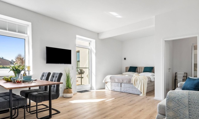 Gelting Apartment | Ferienwohnung Strandzeit - Ostsee- und Strandnah, Modern, Terrasse, Duschbad