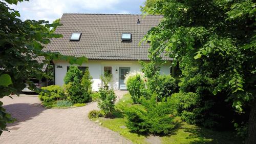 Freienhufen Apartment | Ferienwohnung Unter den Linden
