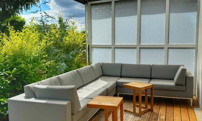 Zirndorf Apartment | Ferienwohnung "unterschlupf" mit Großer Terrasse und Garten